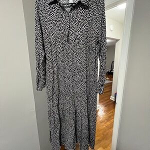 Black and White Floral Long Sleeve Dress